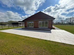 Photo 33- click for photo gallery